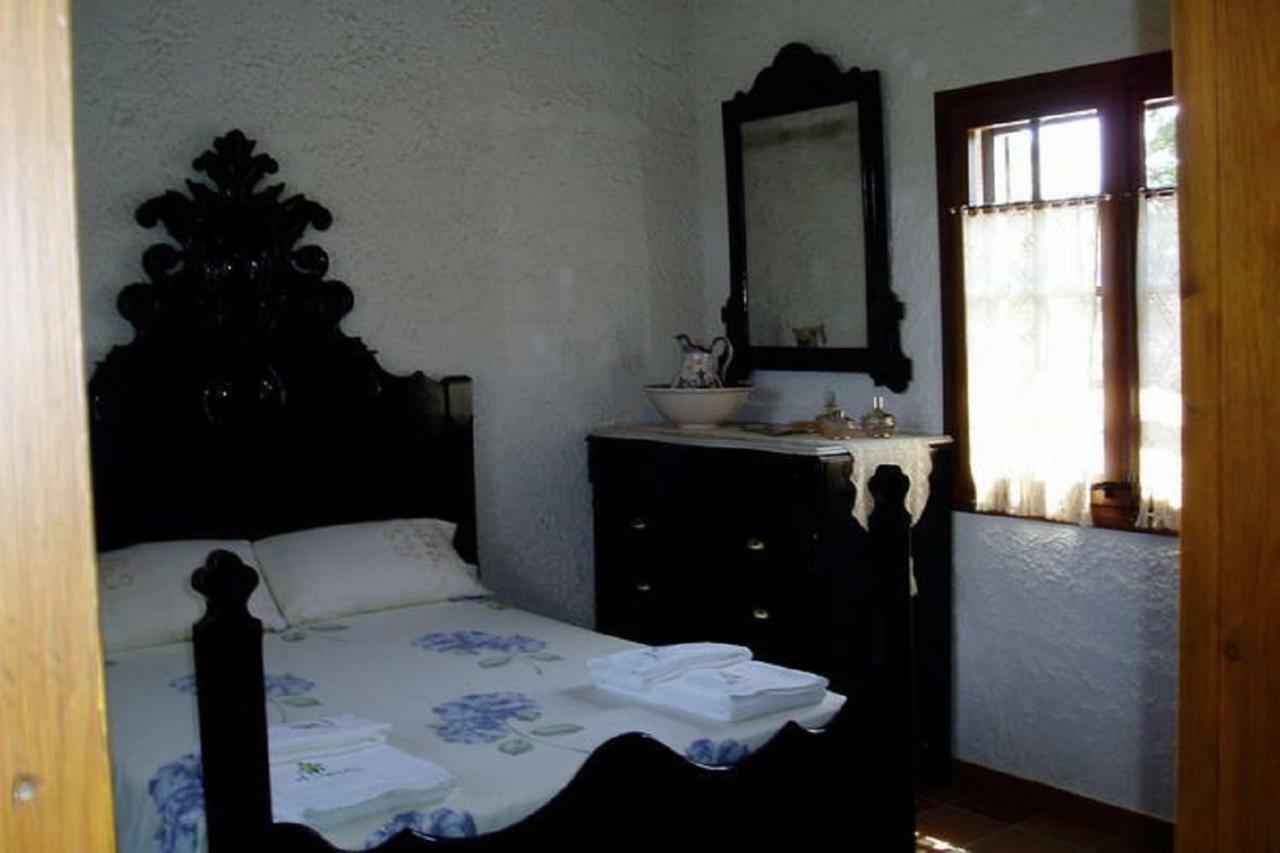 Casa Rural Eucaliptus 몬트페리 외부 사진